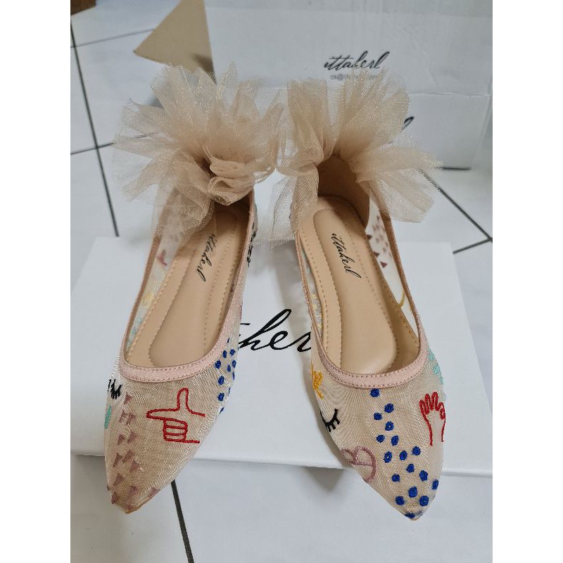 Ittaherl Blair Embroidery Maxi Pointy Sand