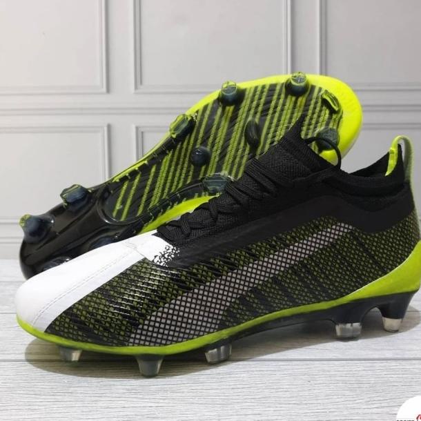 Sepatu Bola Puma One 5.1 FG/AG Volt Black FootBall Premium Original