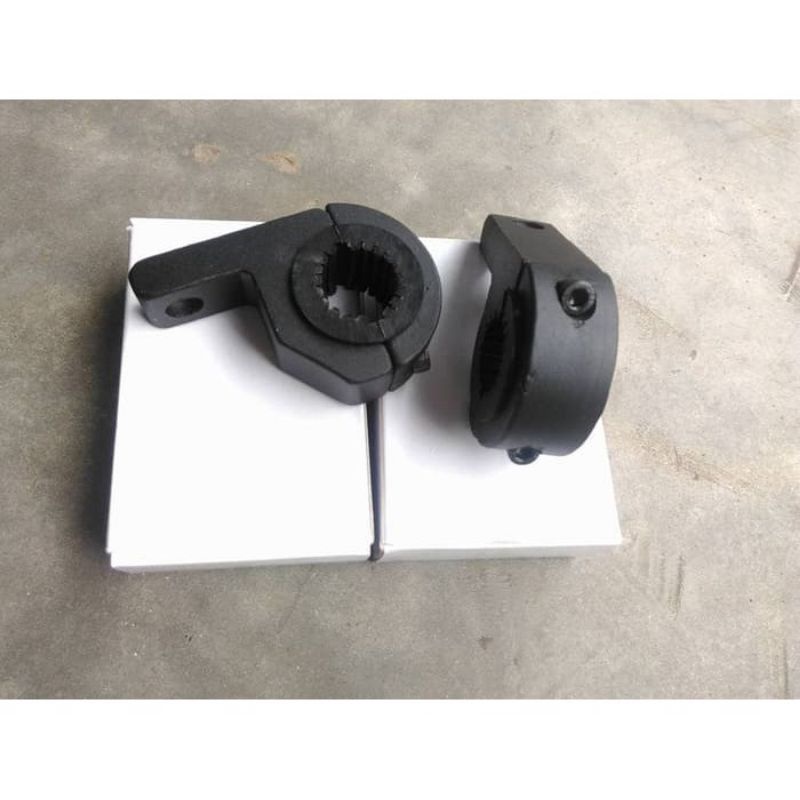 Dudukan lampu tembak motor
