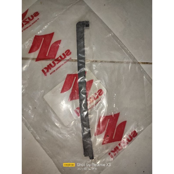 DAMPER FAN COWLING NO 3 SUZUKI SPIN SKYWAVE ORI SGP (LIHAT KATALOG NO 12)