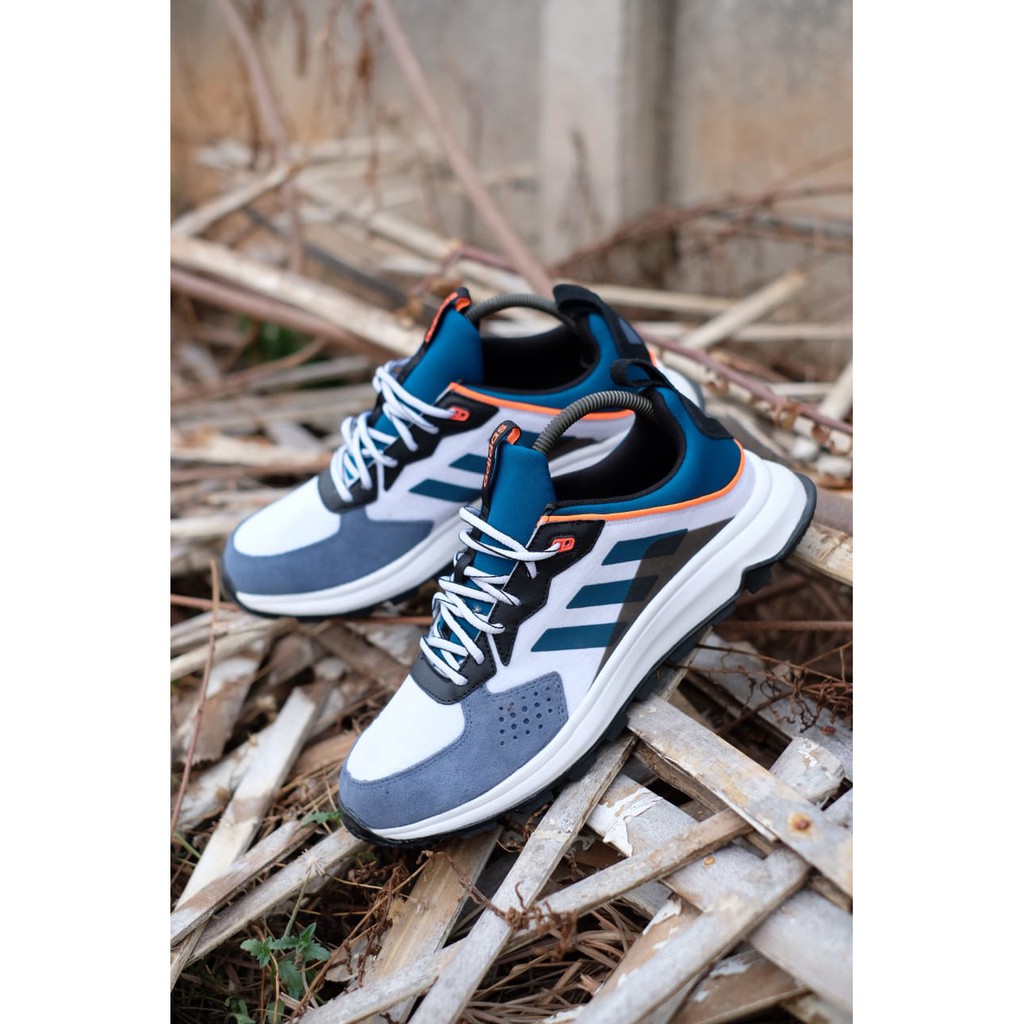 Sepatu Original Adidas Kanadia Xtrail White Soft Blue