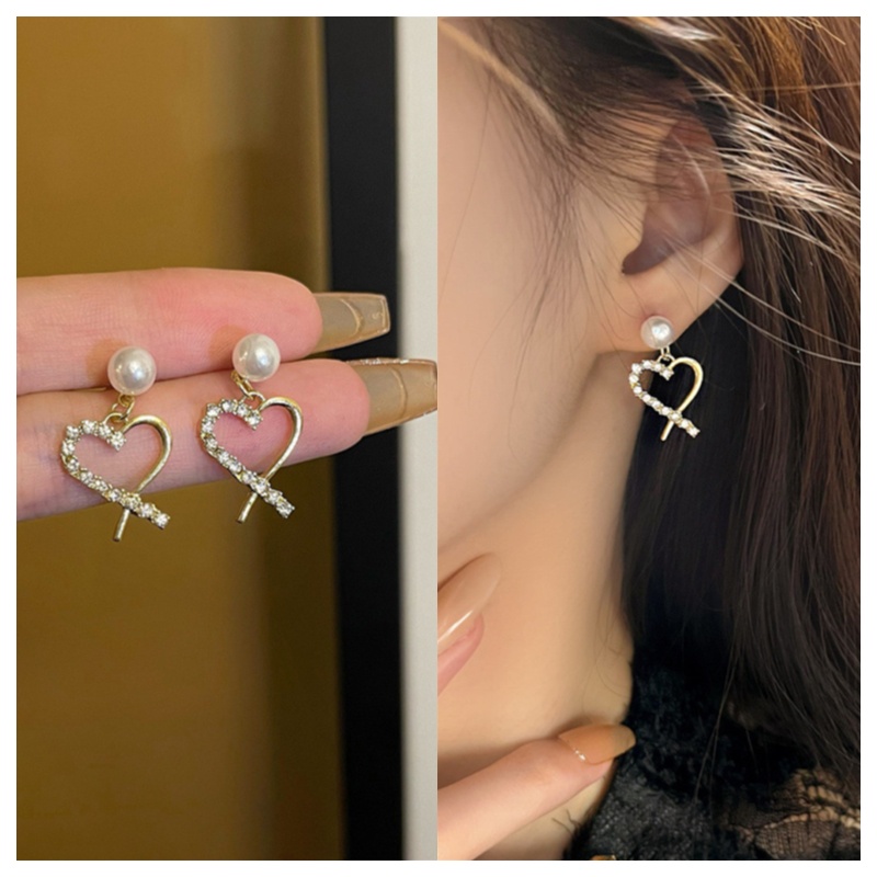 Spot Anting Tusuk Mutiara Imitasi Untuk Wanita B456