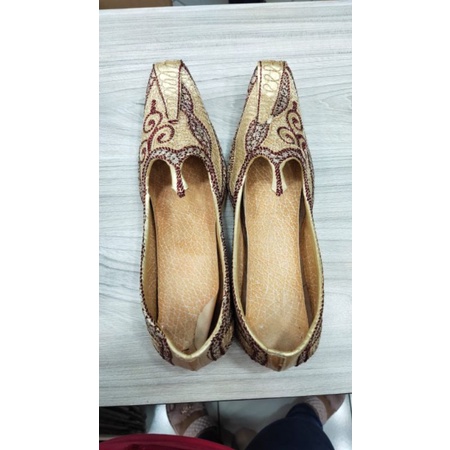 Selop sepatu pengantin ala India/ sendal manten / slop akad / sepatu wedding