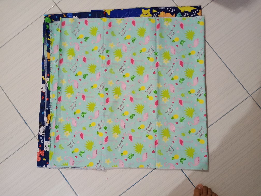 Hello Summer - Kain Sprei Katun Lokal Meteran Star Bintang Kecil