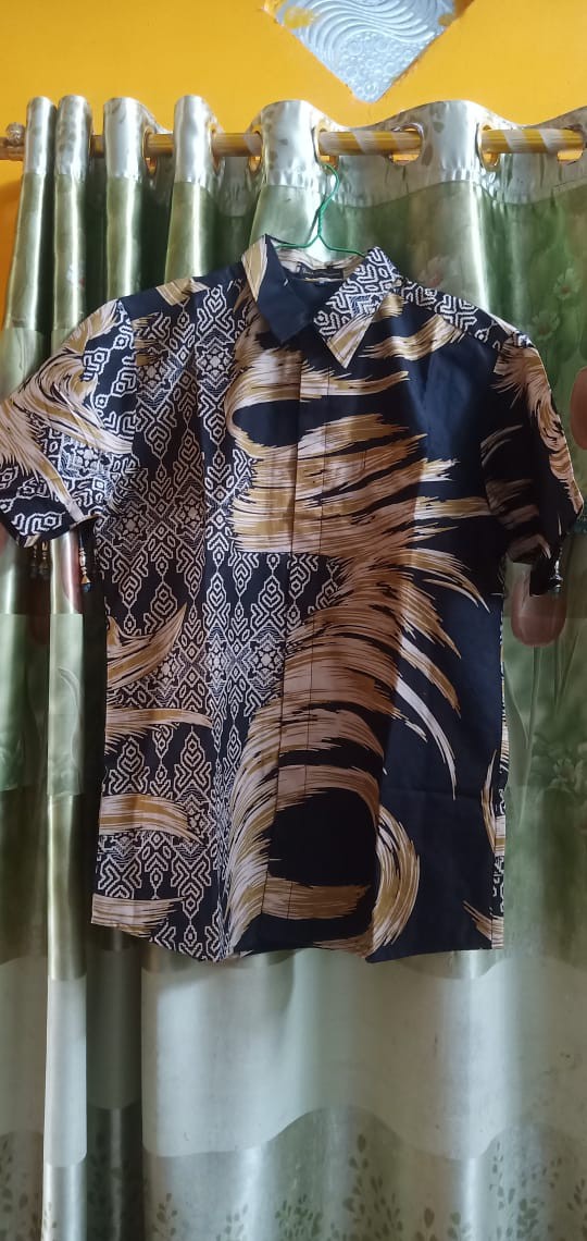 Bowo Laksono Lengan Pendek Kemeja Batik Pria Slimfit Katun Printing Hem Baju Atasan Kantor Modern