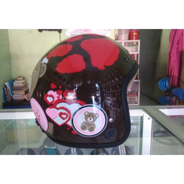 Helm bogo dewasa karakter