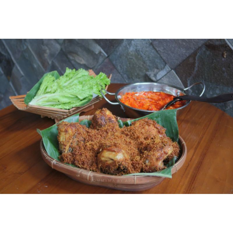 

ayam srundeng frozen atau goreng. dikemas kedap udara