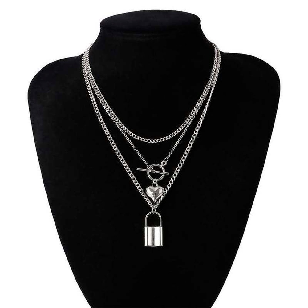 Simple OT Buckle Multilayer Necklace Personalized Creative Lock Pendant Necklace Fashionable Alloy Jewelry