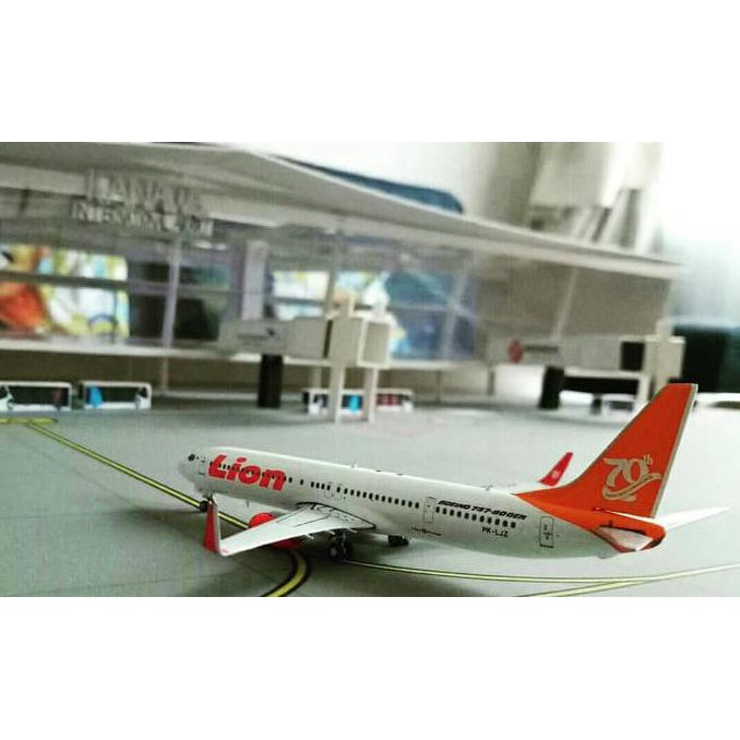 Diecast Miniatur Pesawat Phoenix Lion Air 70Th Edition - Termurah 