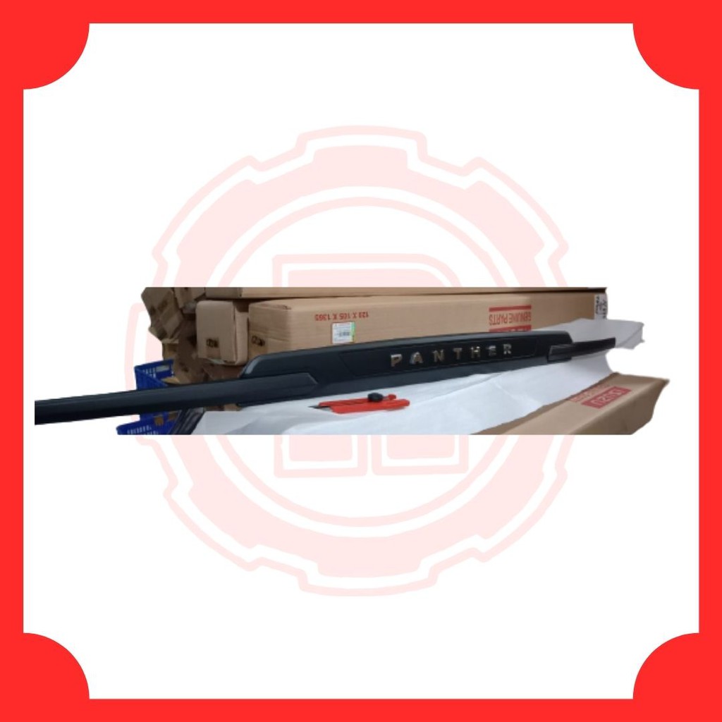 GARNISH LICENCE PLATE ISUZU PANTHER KAPSUL LM-LV-LS ORIGINAL ISUZU (BLACK)