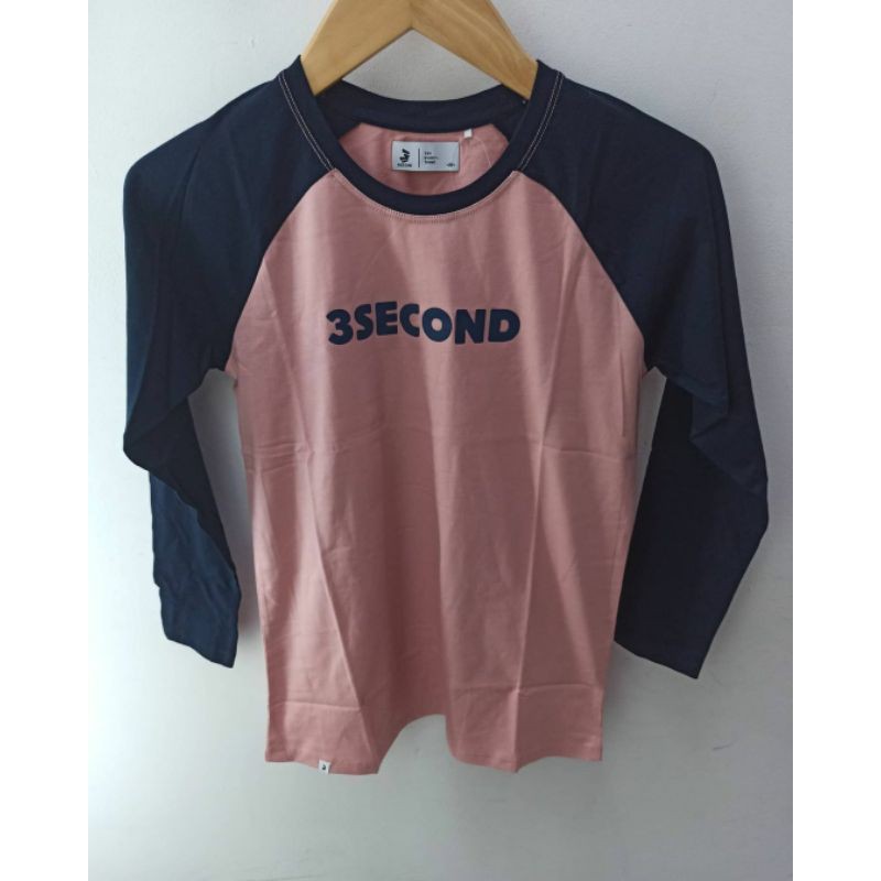 13302 3Second Kaos Raglan Wanita atasan