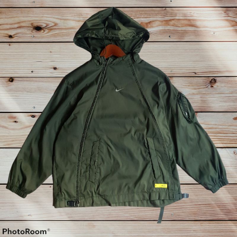 jaket nike vintage second/bekas
