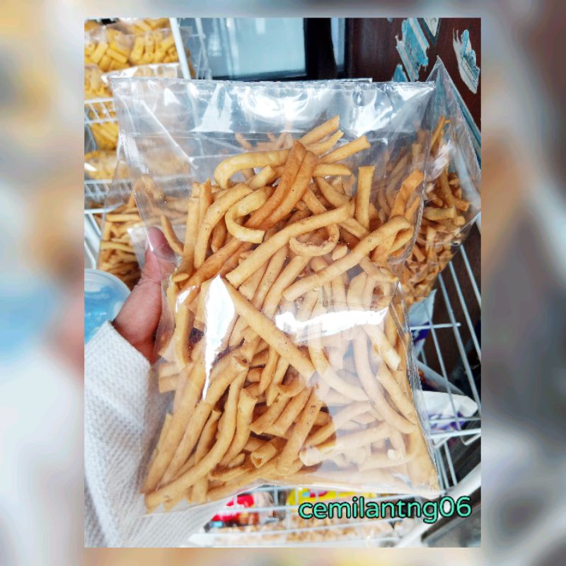 

Cemilan Tangerang Stick Bawang / Snack Kiloan / Makanan Ringan / Stik Bawang