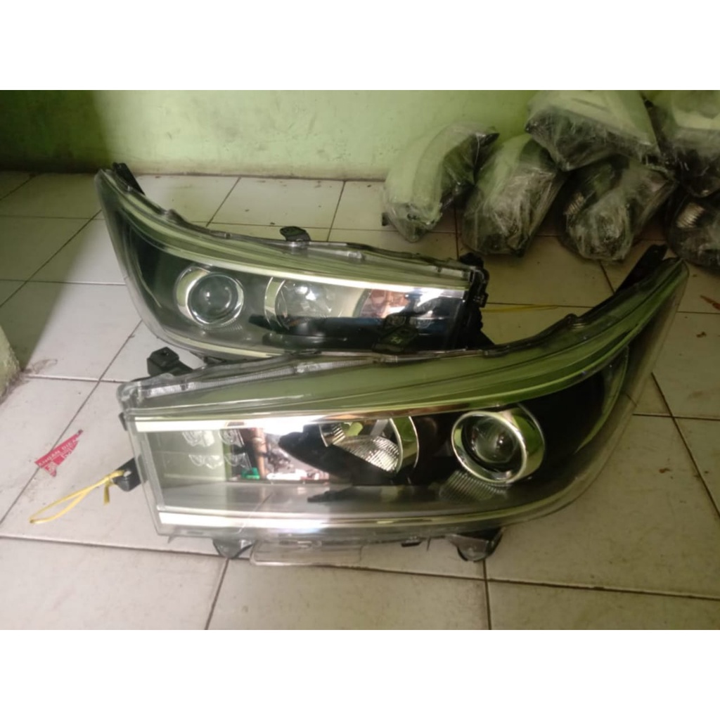 headlamp lampu depan innova venturer