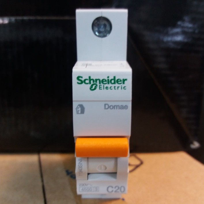 Schneider MCB Domae 1P 2A, 4A, 6A, 10A, 16A, 20A, 25A, 32A, 40A (beberapa sudah NEW DOMAE)