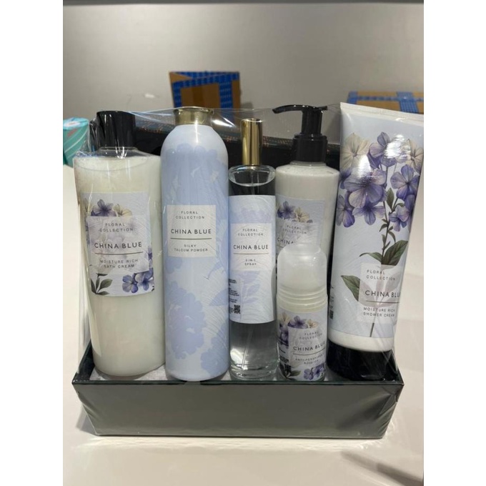 

MARKS & SPENCER CHINA BLUE HAMPERS GIFT SET KADO LEBARAN IDUL FITRI DGRR65416