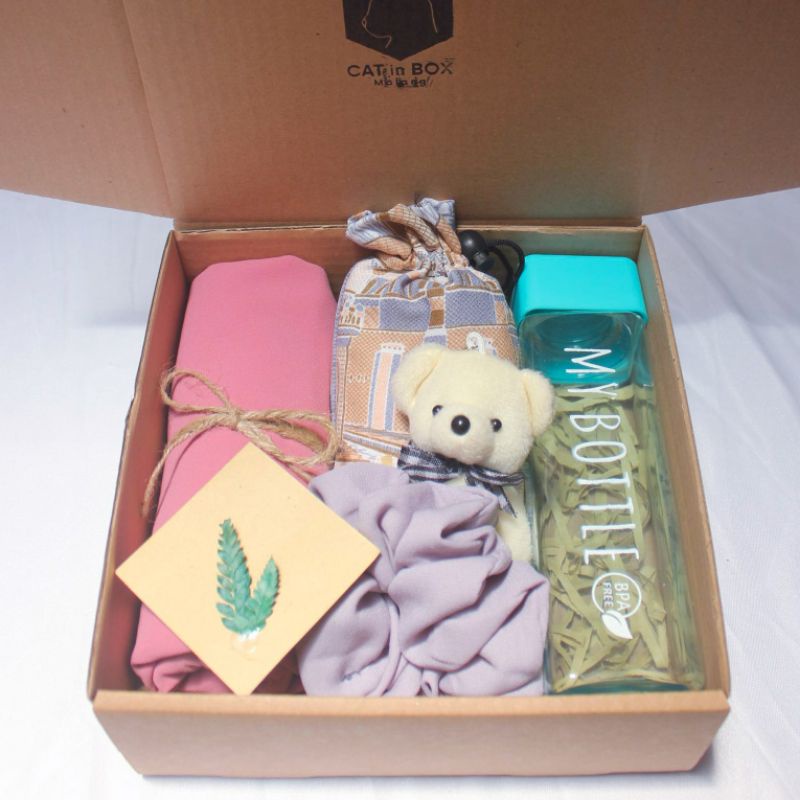 Kado Ulang Tahun Hijab Pashmina / Kado Cewek untuk Wisuda dan Ultah