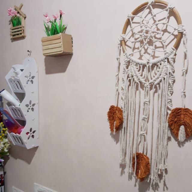 Macrame dreamcatcher
