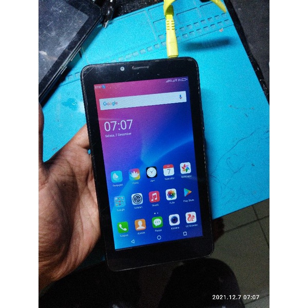 Tablet Advan i Lite i7U 4g Ram 1gb Normal