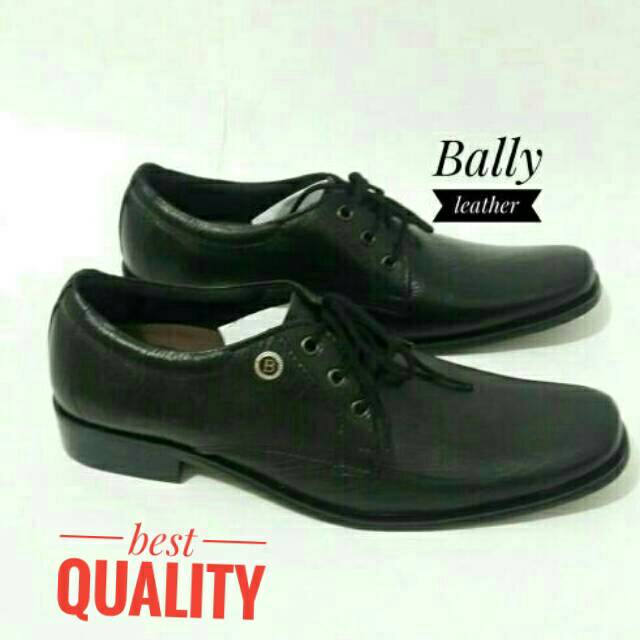 SEPATU PANTOFEL PRIA KICKERS