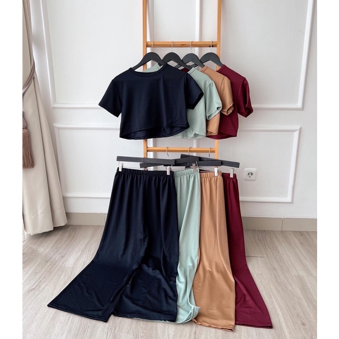 HERFIT Hanny set / 2222-Hitam