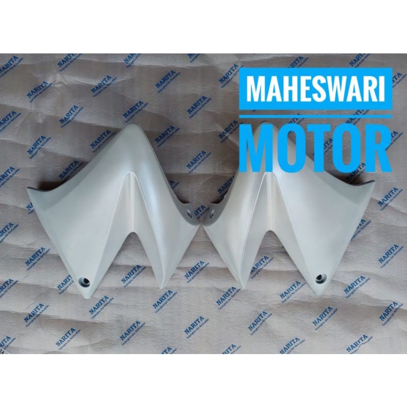 Cover Tangki Sayap Kupingan Depan Vixion  Lama 2010 Putih.