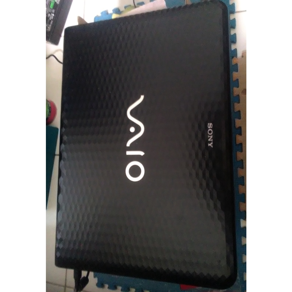 Sony Vaio laptop core i3 ram 6 GB Win 11 Full app & Movies
