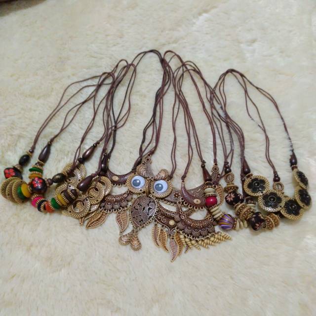 Kalung etnik / kalung handmade / kalung fashion / kalung hijab /kalung cantik /kalung kayu aksesoris