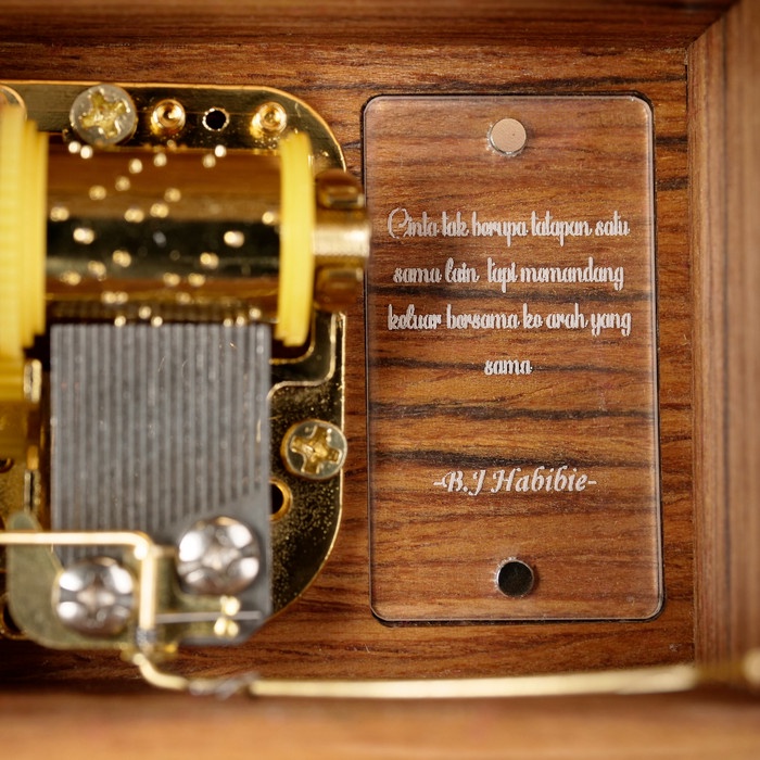 MUSIK-KOTAK- KOTAKMUSIK KAYU TEAK BESAR OTOMATIS - TULISAN SAJA - KADO ULANG TAHUN -KOTAK-MUSIK.