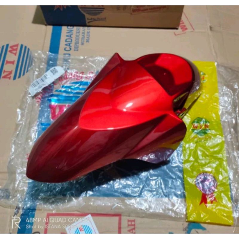 spakbor depan honda beat karbu lama 2008 - 2009 KVY non original warna merah marun