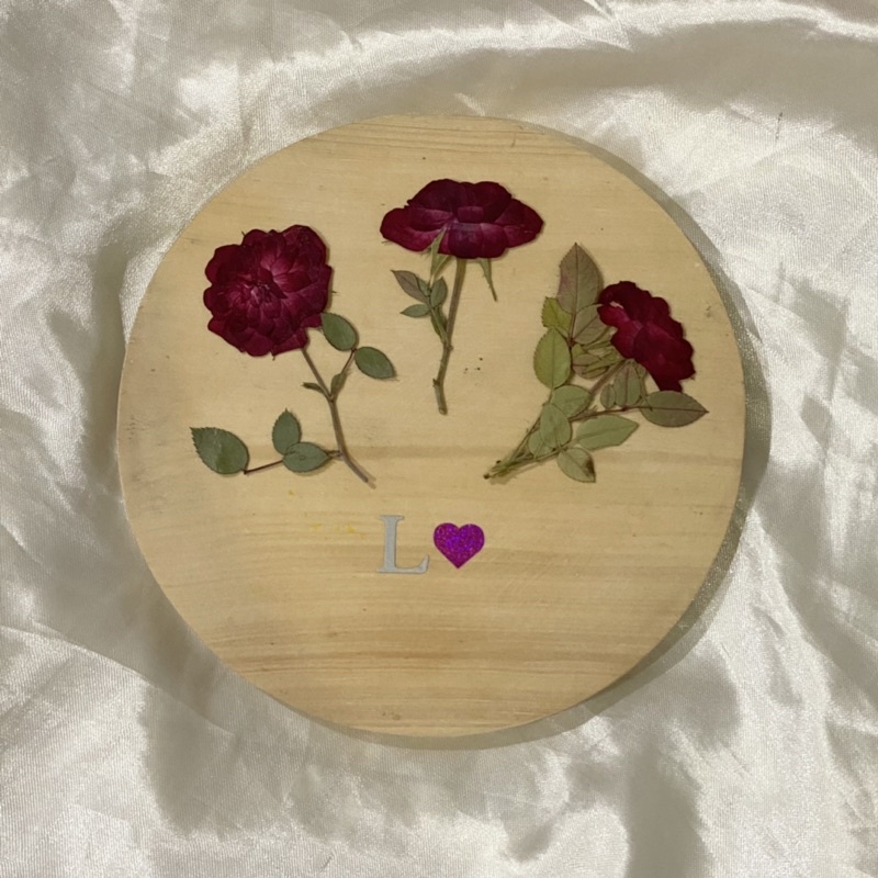 bunga mawar bertangkai / rose with stem / dried rose / pressed rose
