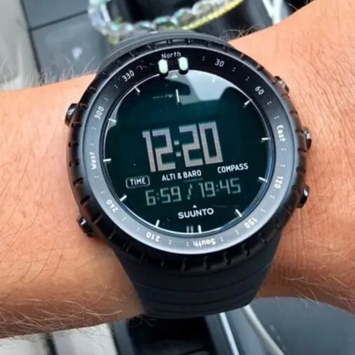 Suunto Core All Black Military Jam Tangan Outdoor Original Smartwatch
