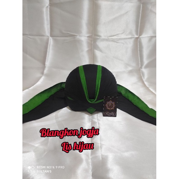 

BlangkonjogjahitamLishijau