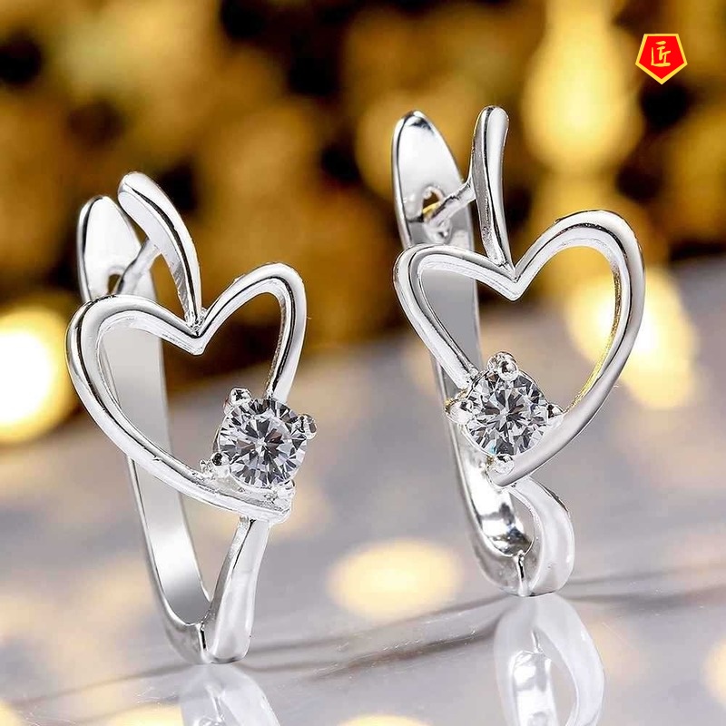 [Ready Stock]Fashion Hollowed-out Heart-Shaped Earrings