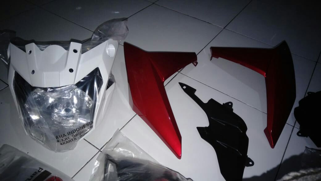 HEADLAMP atau LAMPU DEPAN NEW VIXION ADVANCED atau NVA LENGKAP ORIGINAL