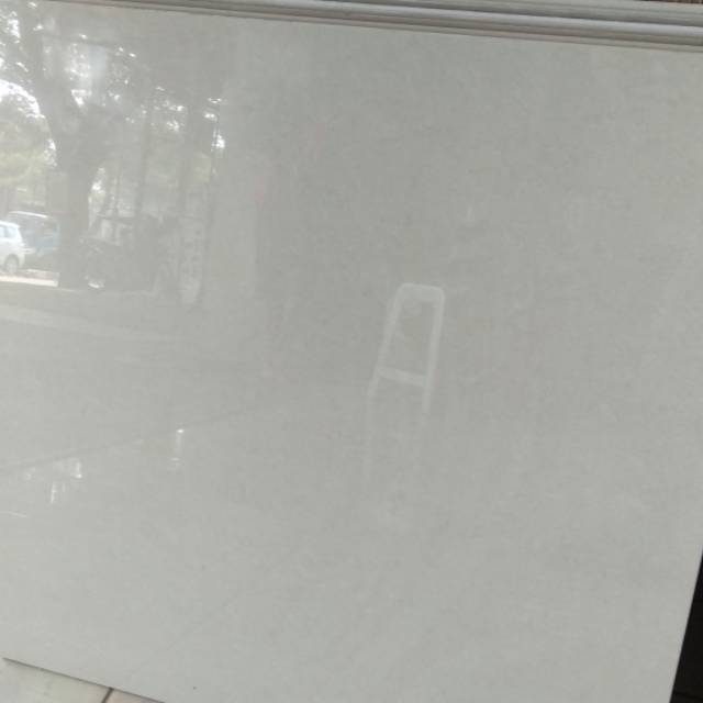 Granite Tile 60x60 Garuda Orion White Double Loading