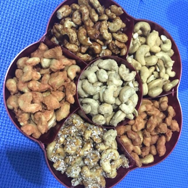 

Kacang Mede Toples 6 macam