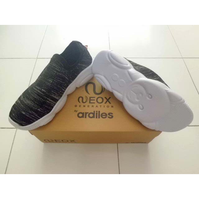 Sepatu Sneakers Neox by Ardiles Marioline (Black/White)