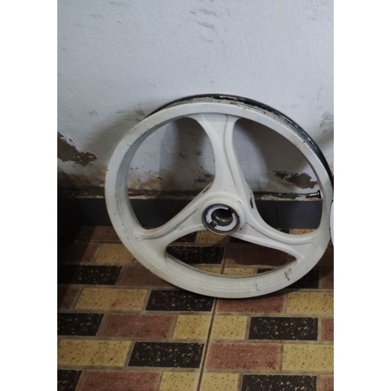 velg depan suzuki nex