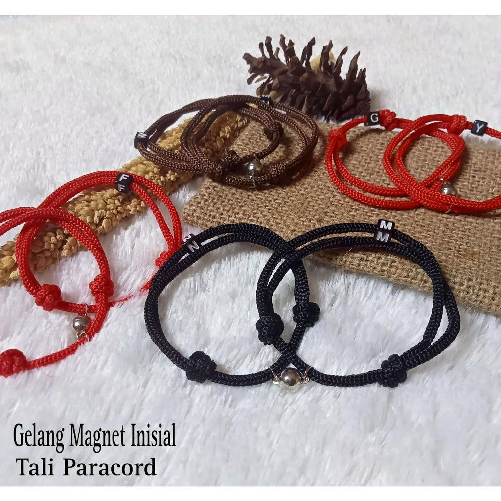 GELANG MAGNET INISIAL TALI PARACORD