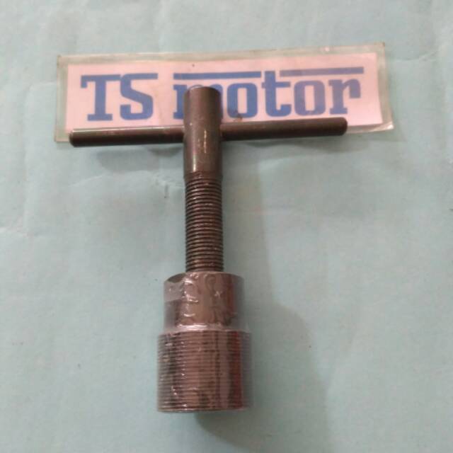 Tracker magnet vespa