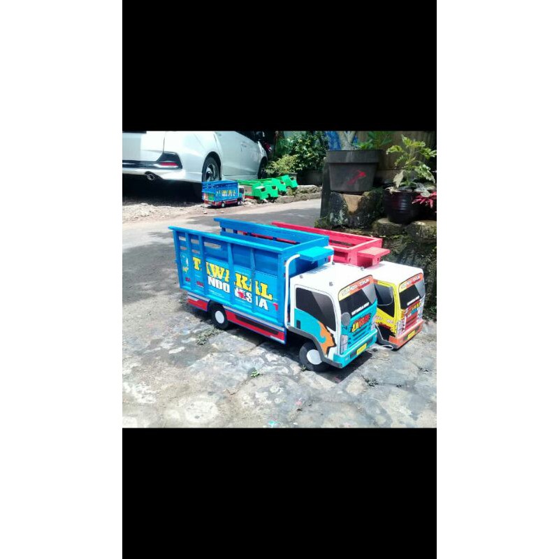 Miniatur Truk Oleng Jumbo