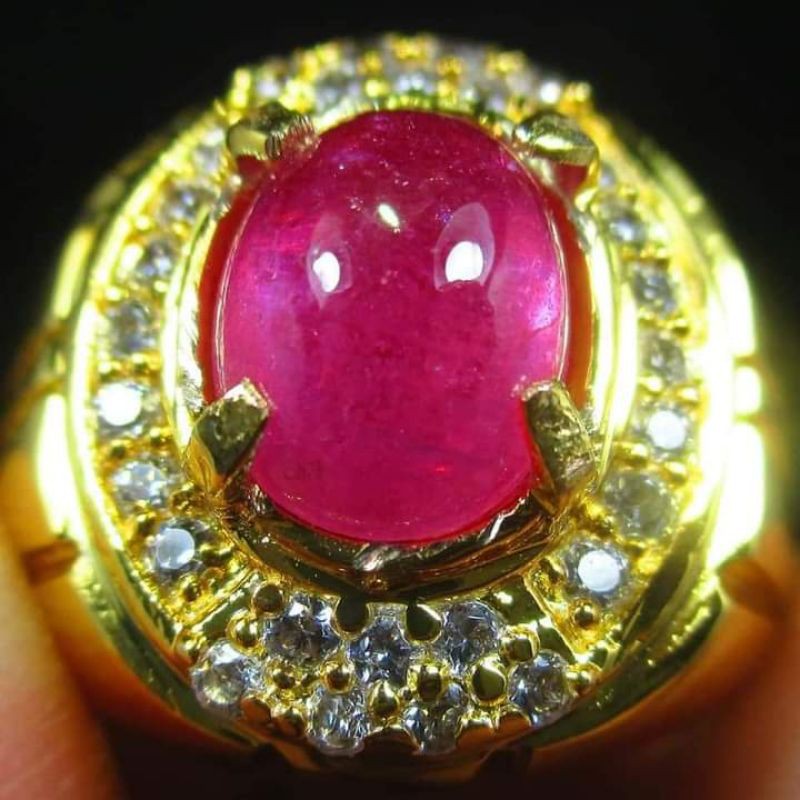 NATURAL RED RUBY FANTA BURMA OVAL TOP CRYSTAL