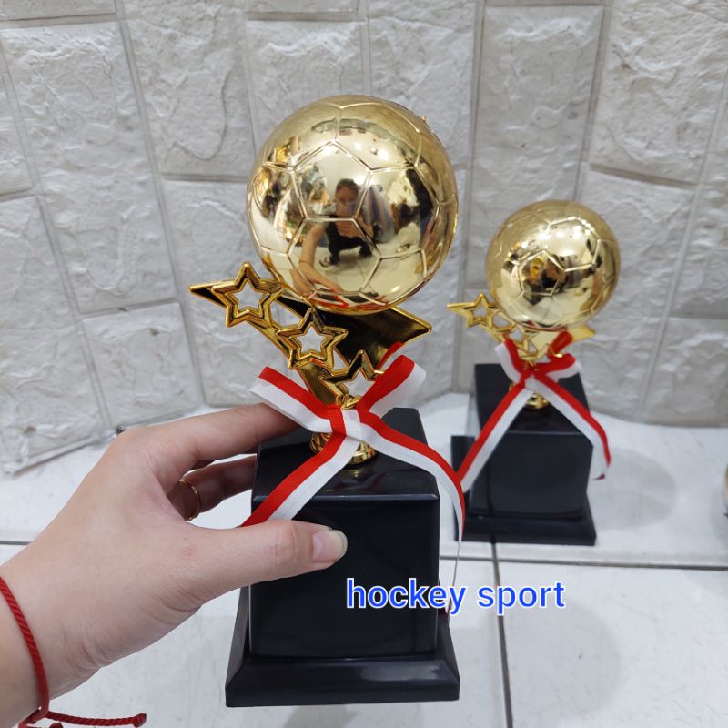 Trophy Piala Sepak Bola Futsal Murah TOP SCORE isi 1 Pcs