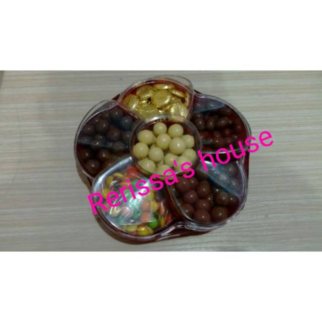 

Coklat L'agie toples bunga