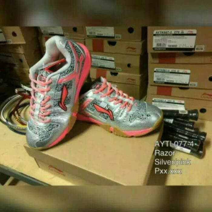 sepatu badminton lining silver pink original