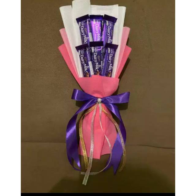 

Buket coklat dairy milk 30gr isi 6pcs