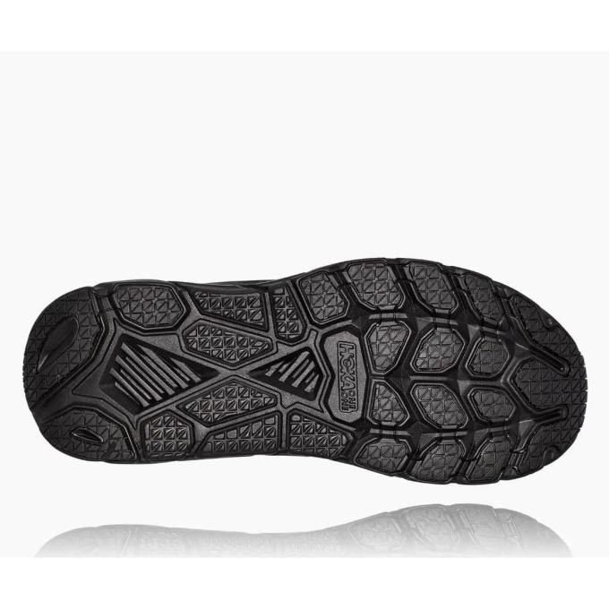 hoka clifton 7 triple black