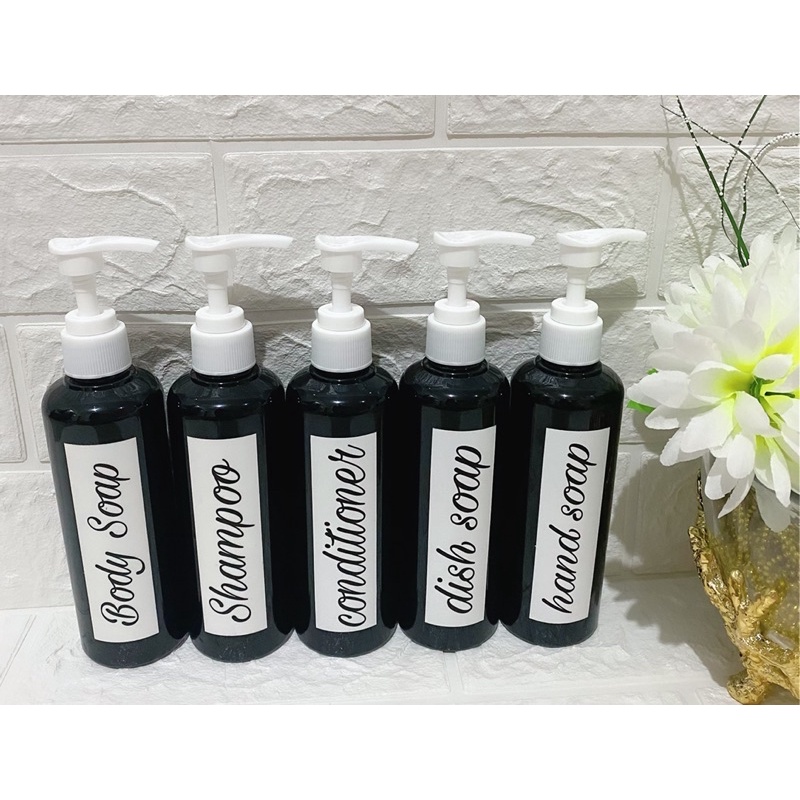 botol 250ml hitam stiker putih . aesthetic bottle minimalist refill organizer tempat estetik shampoo bathroom stiker