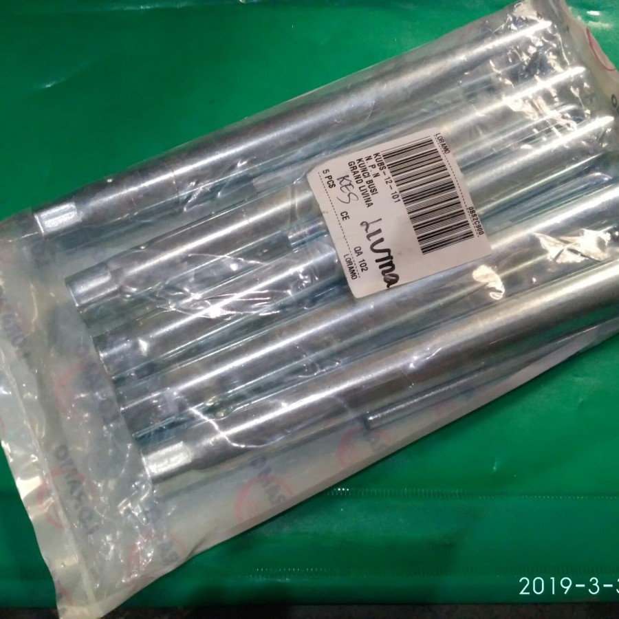 Kunci busi Nissan Livina